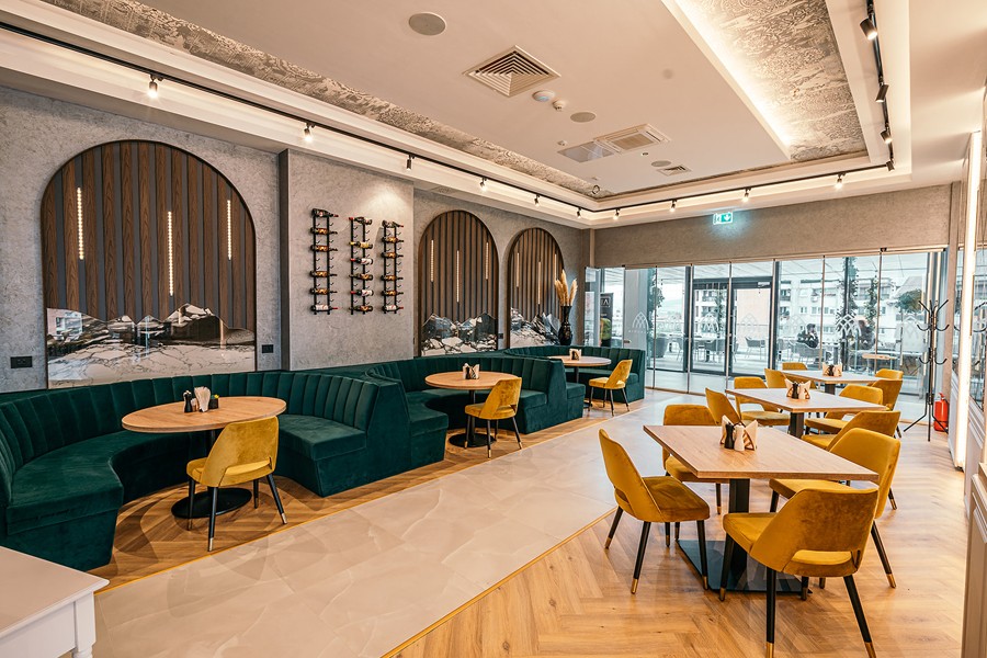 upholstered restaurant chair ergonomic seating